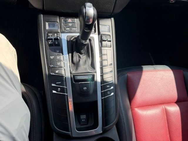 2018 Porsche Macan Sport Edition