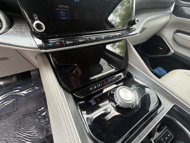 2023 Jeep Wagoneer L Series II