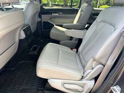 2022 Jeep Wagoneer Series III