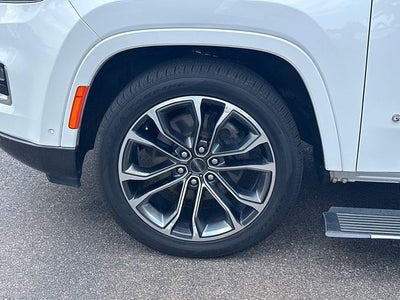 2022 Jeep Grand Wagoneer Series III