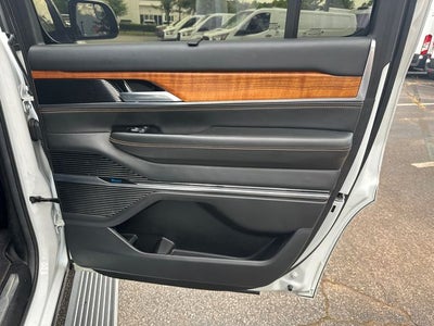 2022 Jeep Grand Wagoneer Series III