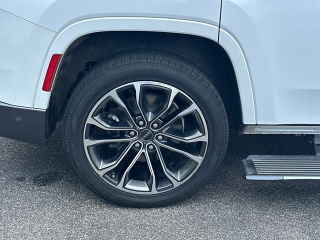 2022 Jeep Grand Wagoneer Series III