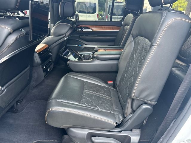 2022 Jeep Grand Wagoneer Series III