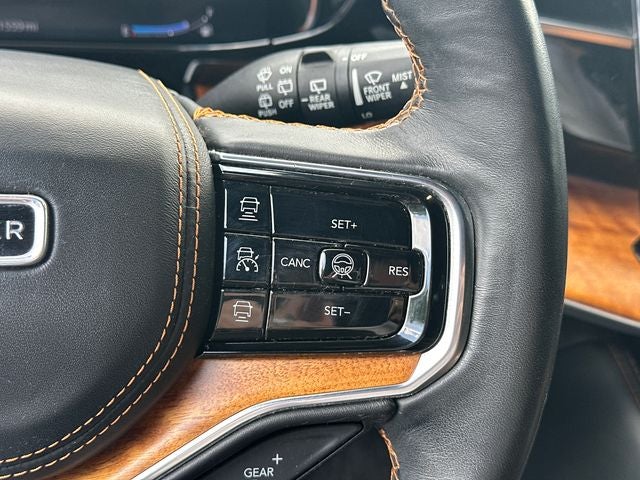 2022 Jeep Grand Wagoneer Series III