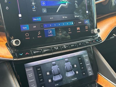 2022 Jeep Grand Wagoneer Series III