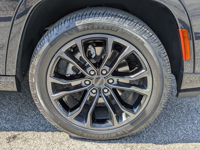 2023 Jeep Grand Wagoneer Series III