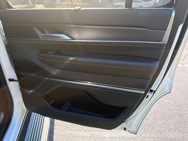 2023 Jeep Grand Wagoneer Series III