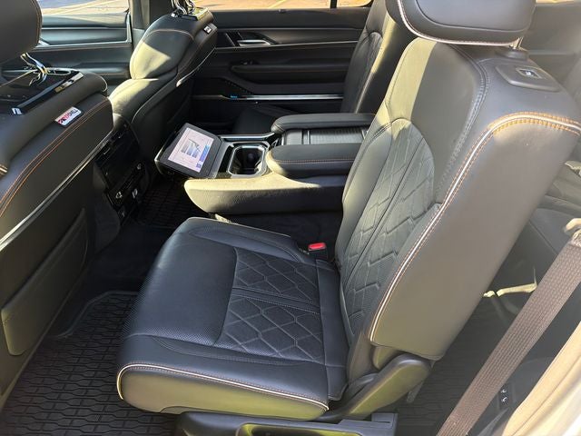 2023 Jeep Grand Wagoneer Series III