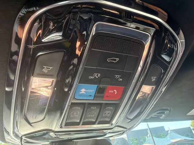 2023 Jeep Grand Wagoneer Series III