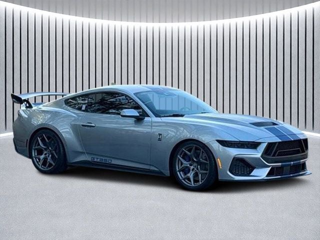 2025 Ford Mustang GT Premium GT350