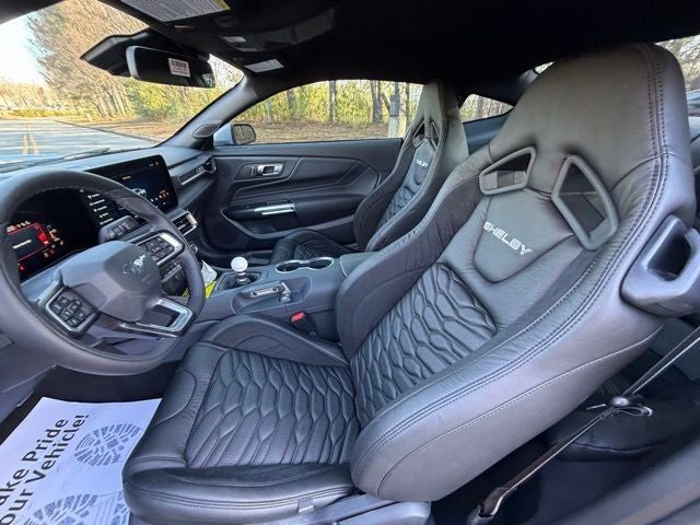 2025 Ford Mustang GT Premium GT350