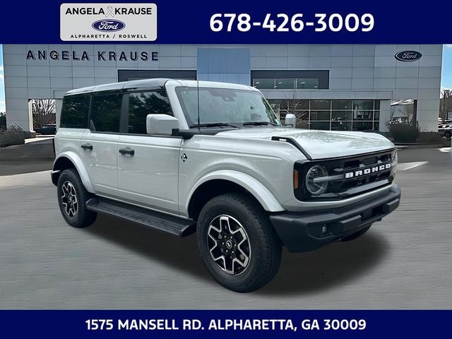 2026 Ford Bronco Outer Banks