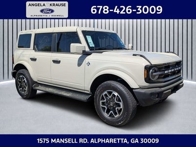 2026 Ford Bronco Outer Banks