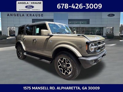 2026 Ford Bronco Outer Banks