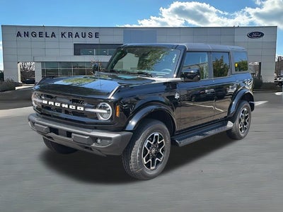 2026 Ford Bronco Outer Banks