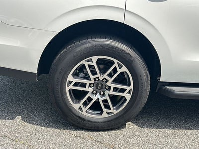 2026 Ford Expedition Active