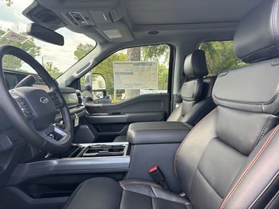 2025 Ford F-350SD Lariat