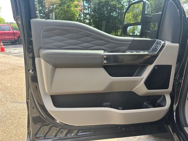 2026 Ford F-350SD Platinum DRW