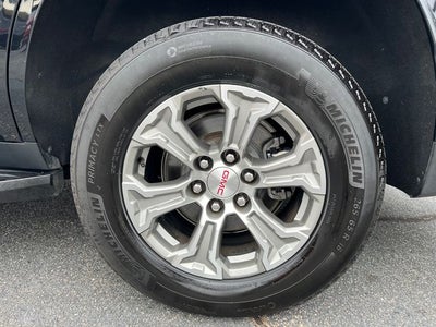 2023 GMC Yukon SLE