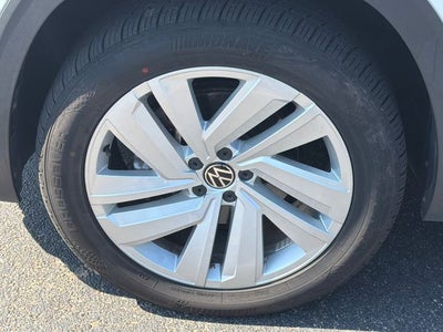 2022 Volkswagen Atlas Cross Sport 3.6L V6 SE w/Technology