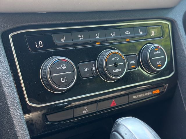 2022 Volkswagen Atlas Cross Sport 3.6L V6 SE w/Technology