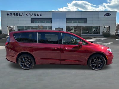 2022 Chrysler Pacifica Limited