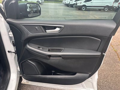 2023 Ford Edge SE