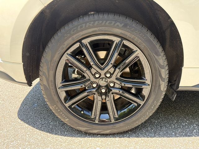 2024 Ford Edge ST Line