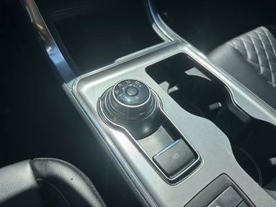 2024 Ford Edge Titanium