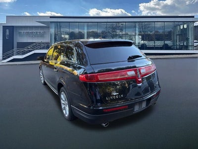 2016 Lincoln MKT Base