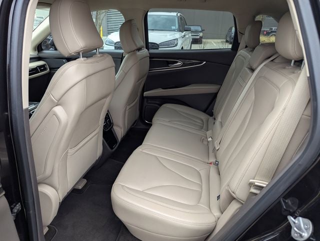 2022 Lincoln Nautilus Standard