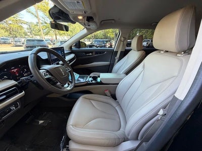 2022 Lincoln Nautilus Standard