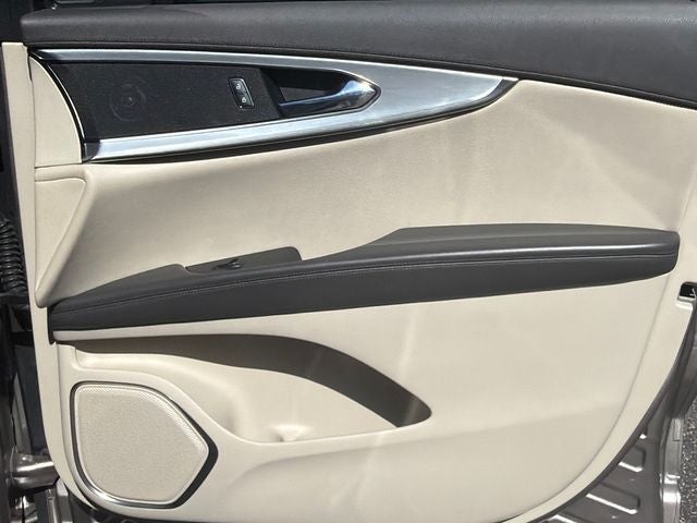 2020 Lincoln Nautilus Standard