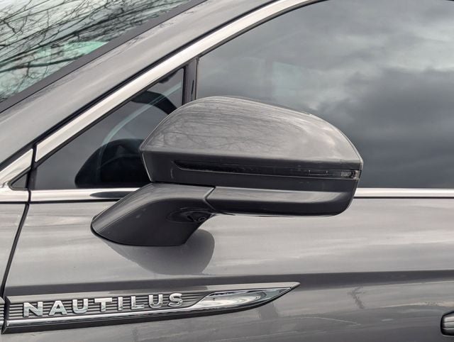 2021 Lincoln Nautilus Reserve