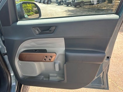 2023 Ford Maverick Lariat