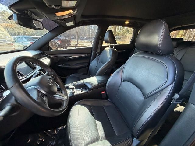 2022 INFINITI QX50 LUXE