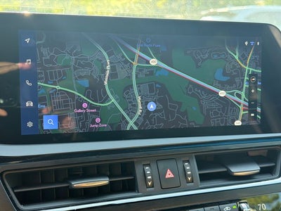 2025 Lexus ES 300h