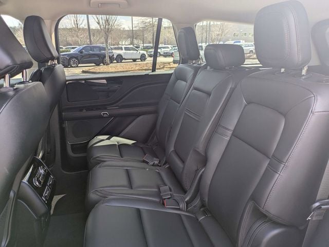 2023 Lincoln Aviator Standard