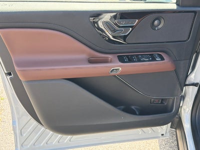 2027 Lincoln Aviator Reserve