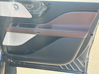 2027 Lincoln Aviator Reserve
