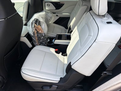 2027 Lincoln Aviator Black Label