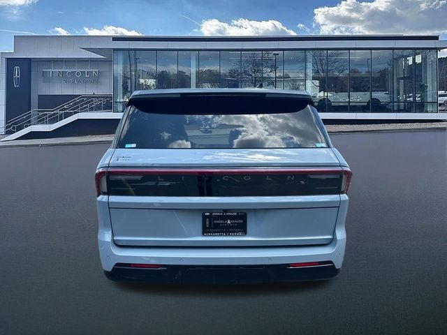 2026 Lincoln Navigator Reserve