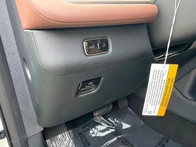 2027 Lincoln Navigator Reserve