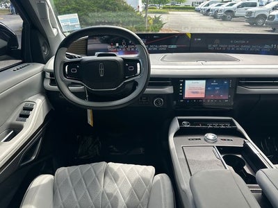 2026 Lincoln Navigator Black Label