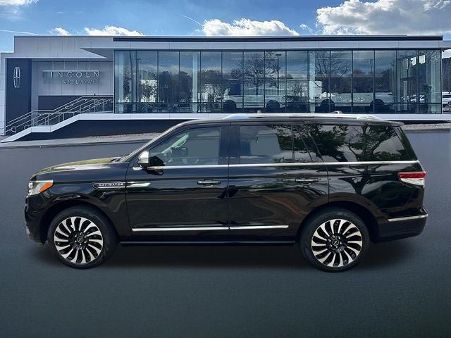 2022 Lincoln Navigator Black Label