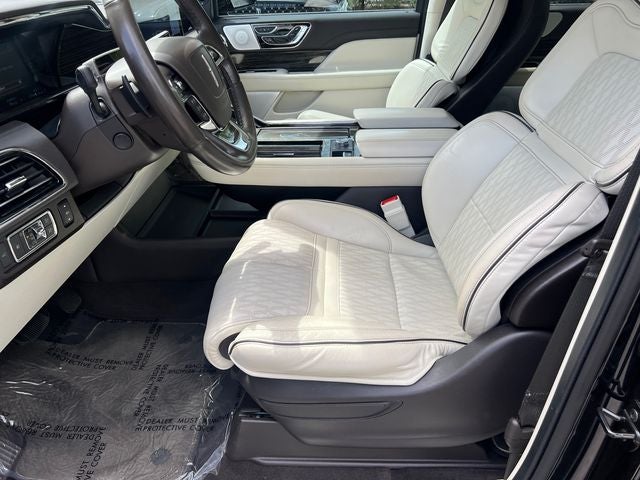 2022 Lincoln Navigator Black Label