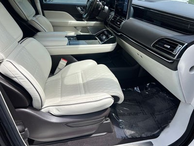 2022 Lincoln Navigator Black Label