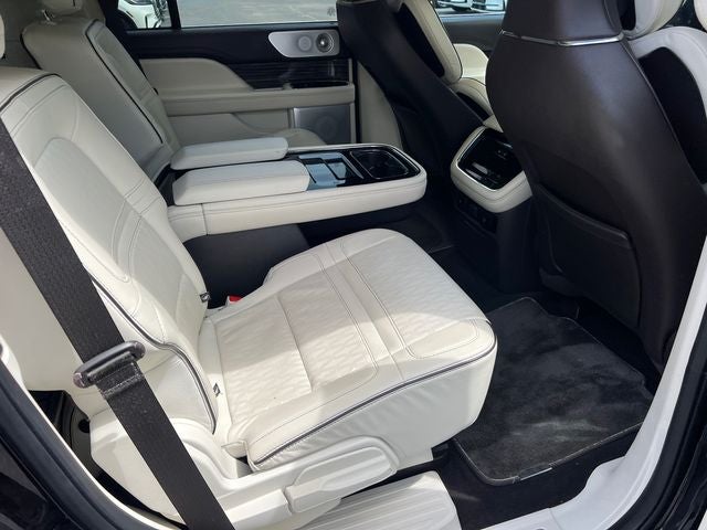2022 Lincoln Navigator Black Label
