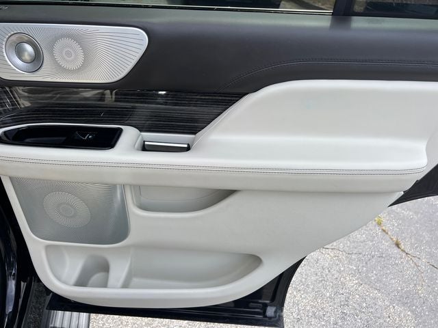 2022 Lincoln Navigator Black Label