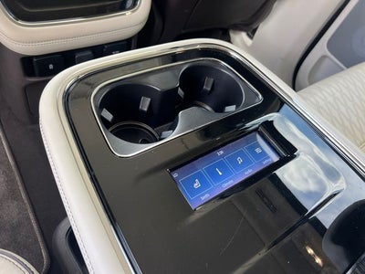 2022 Lincoln Navigator Black Label